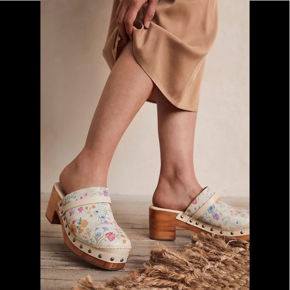 New Free People Calabasas Clogs Ivory Floral